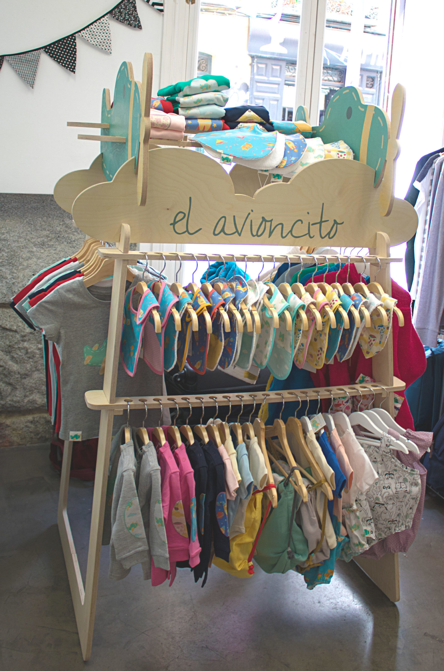 Expositor en Ciento y Pico Market